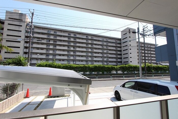 物件内観写真13　(室内からの展望)