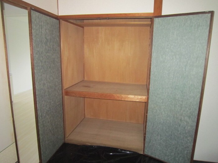 物件内観写真10　(収納)