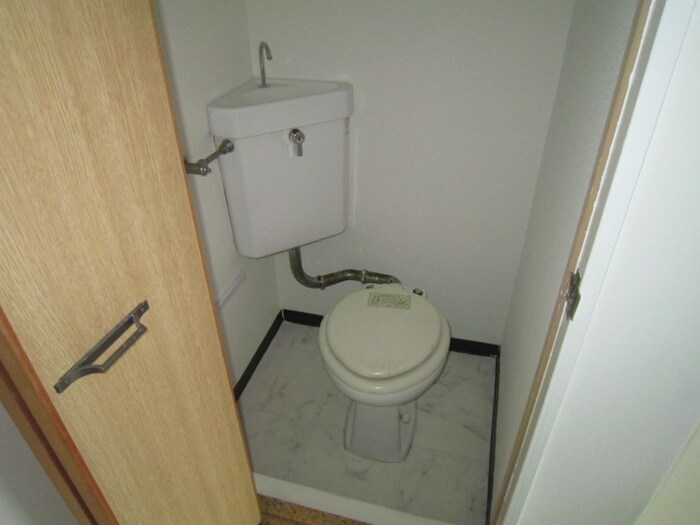 物件内観写真12　(トイレ)