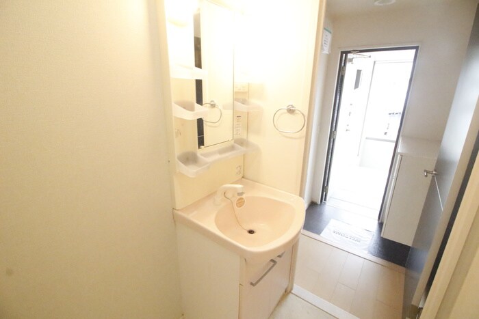 物件内観写真12　(洗面)