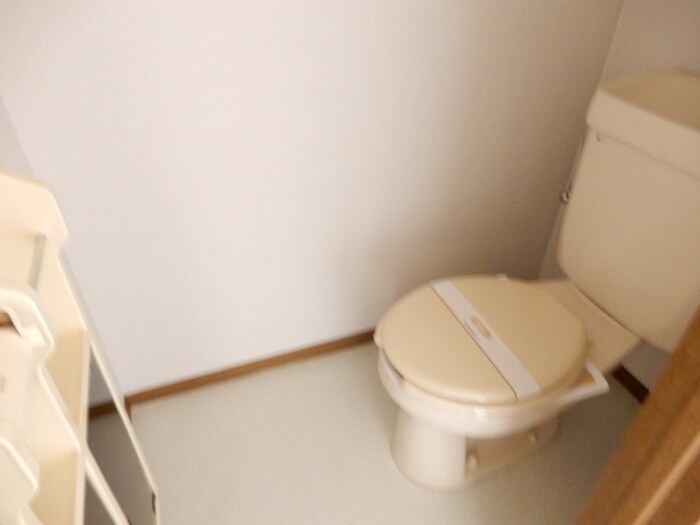 物件内観写真14　(トイレ)