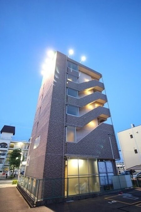 クイール中央通外観写真