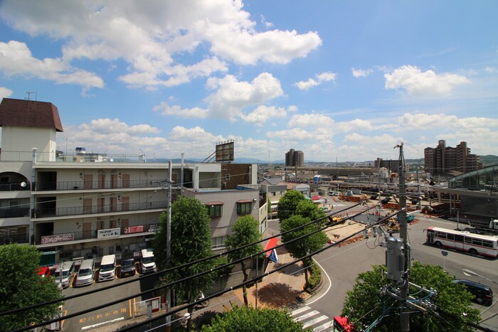 物件内観写真16　(室内からの展望)