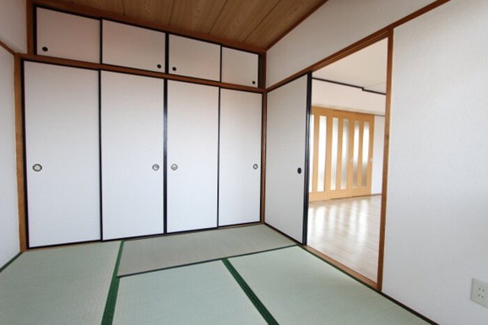 物件内観写真19　(居室)