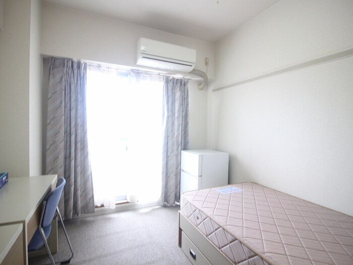 物件内観写真5　(居室)