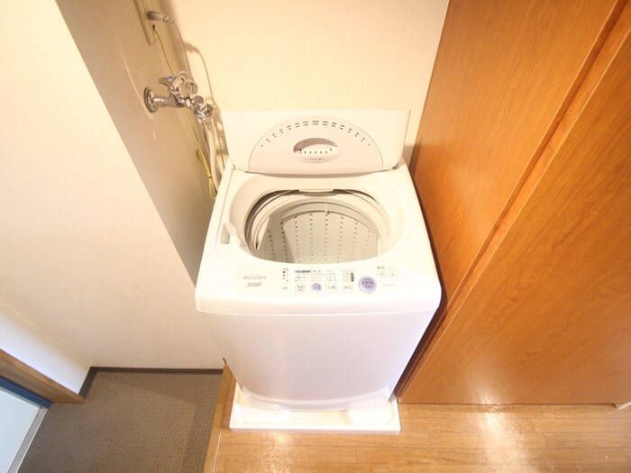 ドーミー徳川園の洗濯機置場