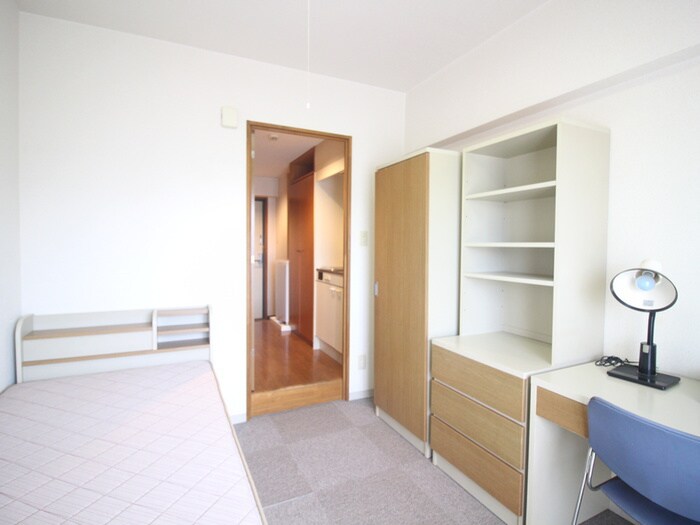 物件内観写真13　(居室)