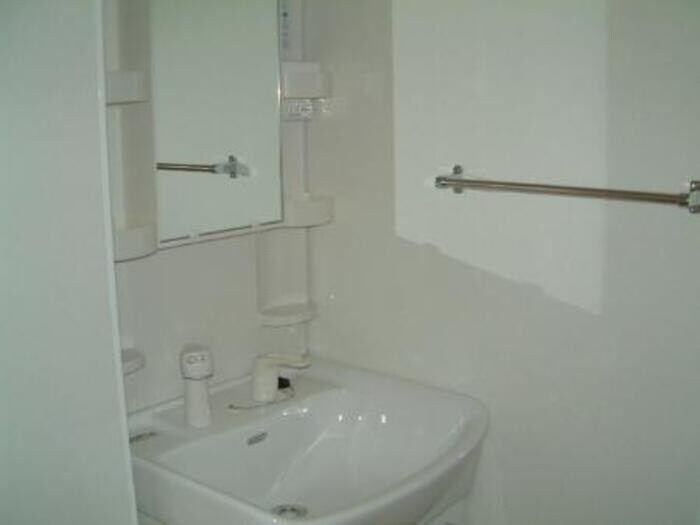 物件内観写真8　(洗面)