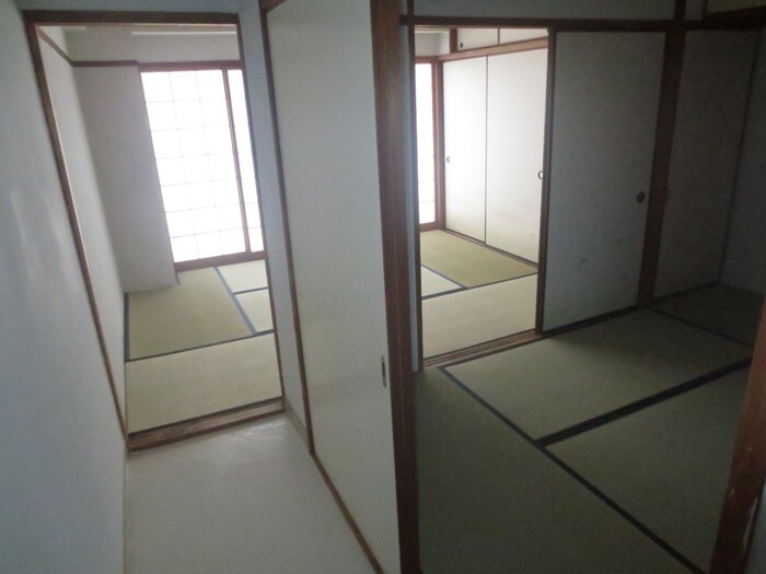 物件内観写真9　(廊下)