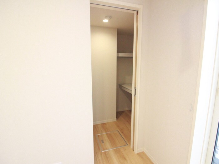 物件内観写真22　(収納)