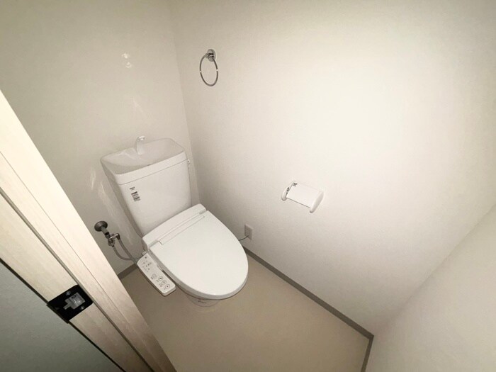物件内観写真12　(トイレ)