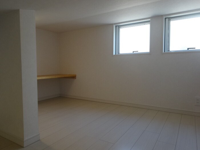 物件内観写真11　(ロフト)