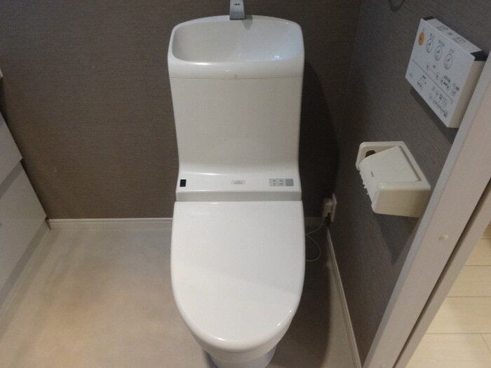 物件内観写真17　(トイレ)