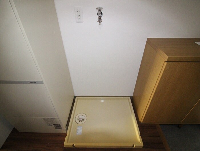 物件内観写真18　(洗濯機置場)