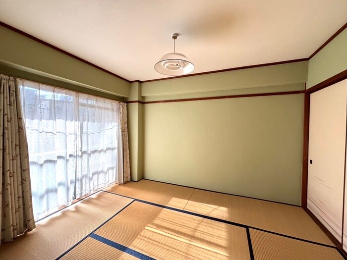 福富ビルの居室