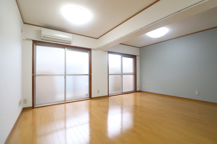 物件内観写真11　(居室)