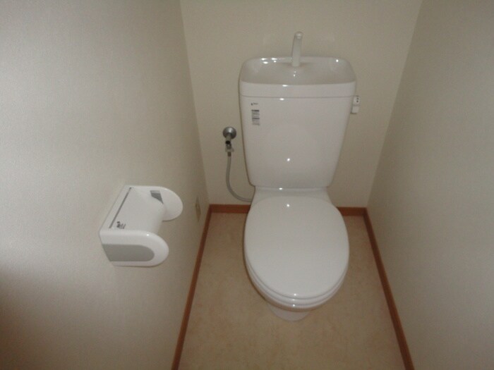 物件内観写真15　(トイレ)