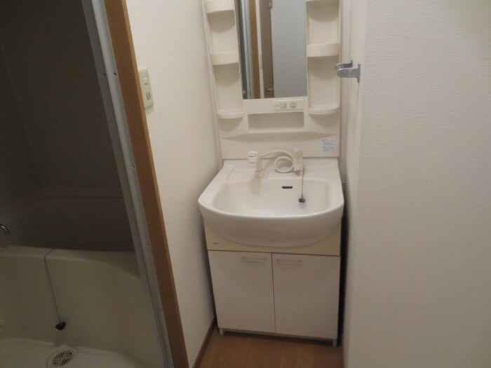 物件内観写真9　(洗面)