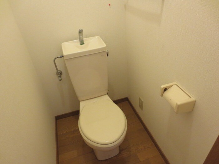 物件内観写真12　(トイレ)