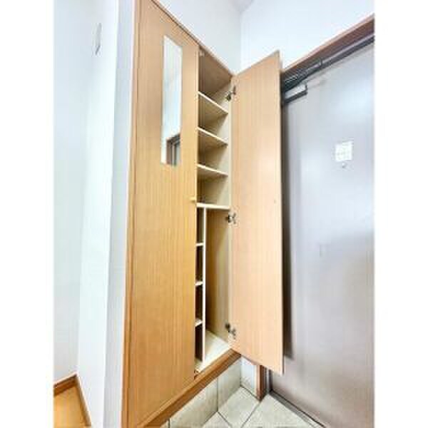 物件内観写真17　(靴箱)