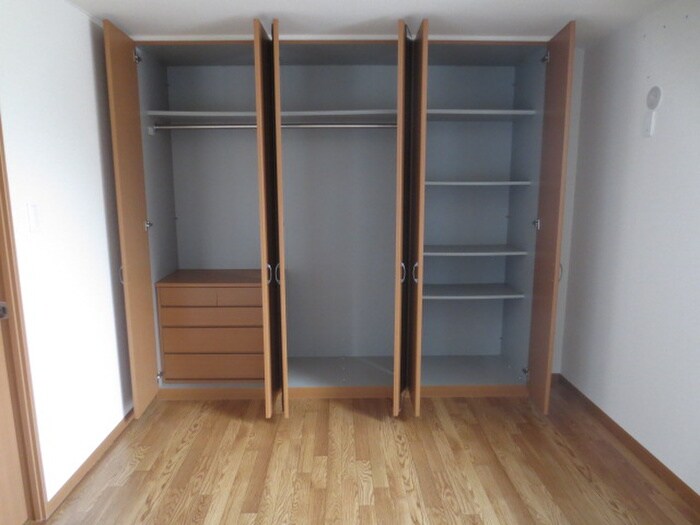 物件内観写真6　(収納)