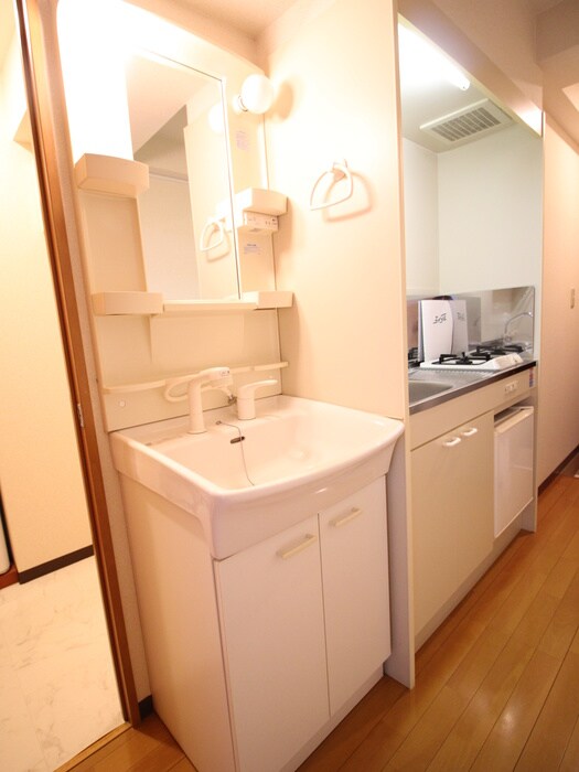 物件内観写真10　(洗面)