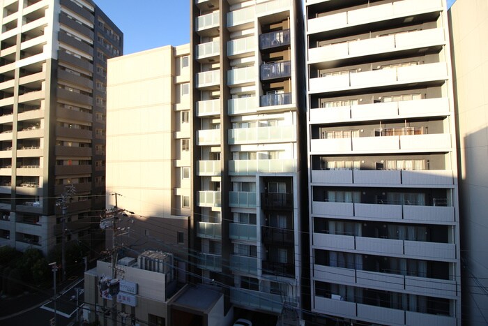 物件内観写真22　(室内からの展望)