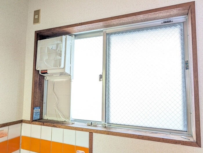 物件内観写真12　(室内からの展望)