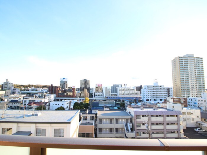 物件内観写真14　(室内からの展望)