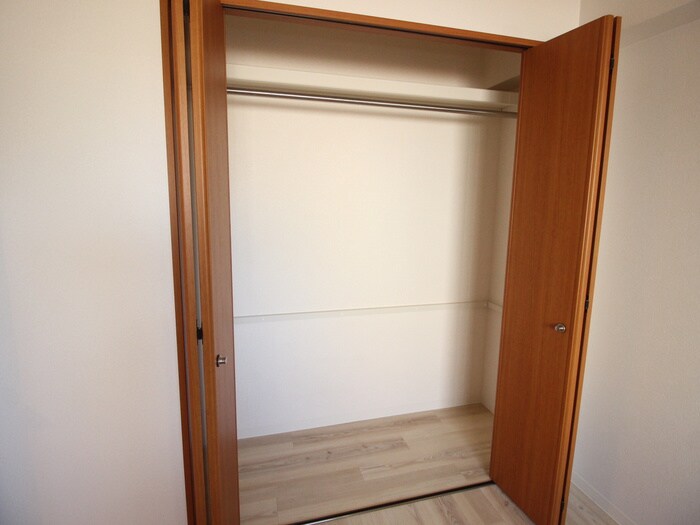 物件内観写真12　(収納)