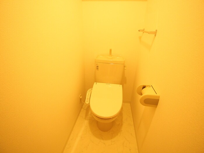 物件内観写真16　(トイレ)