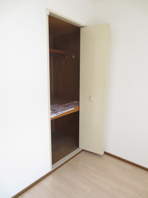物件内観写真11　(収納)