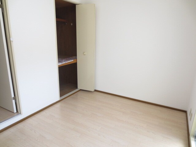 物件内観写真12　(居室)