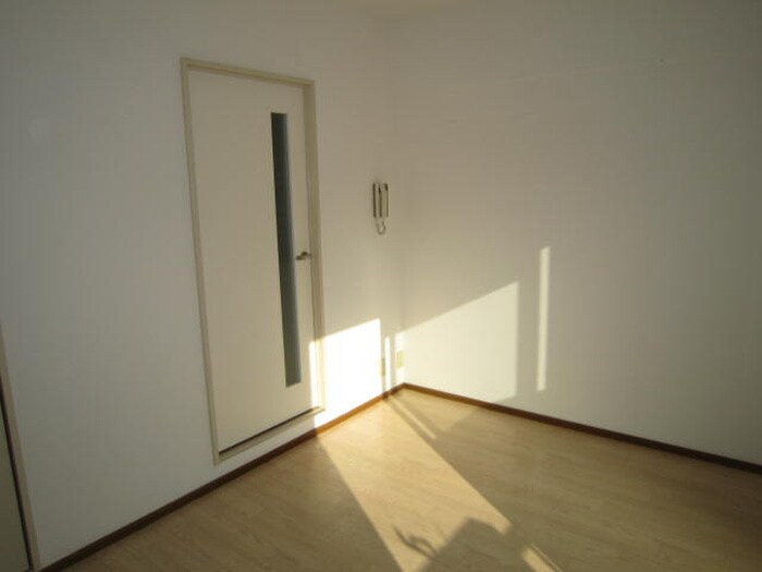 物件内観写真14　(居室)