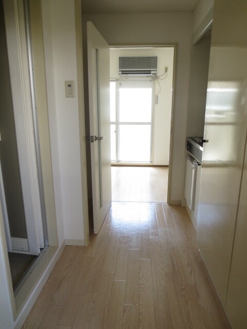 物件内観写真15　(玄関)