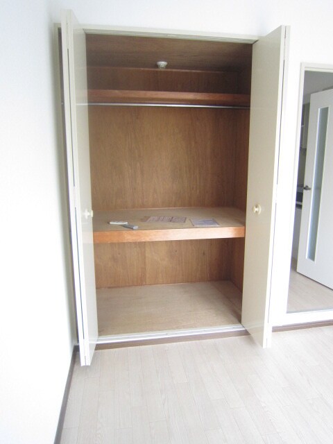 物件内観写真15　(収納)