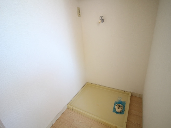 物件内観写真19　(洗濯機置場)