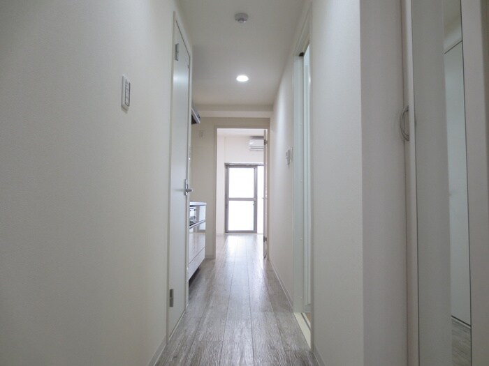 物件内観写真7　(廊下)