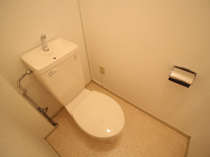 物件内観写真11　(トイレ)