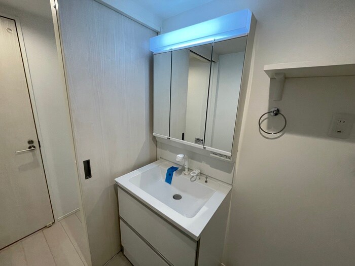 物件内観写真12　(洗面)