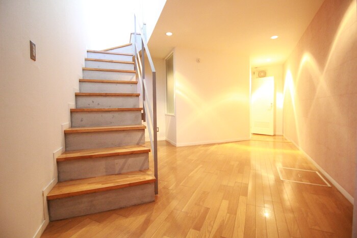 物件内観写真14　(廊下)