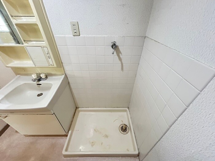 物件内観写真22　(洗濯機置場)