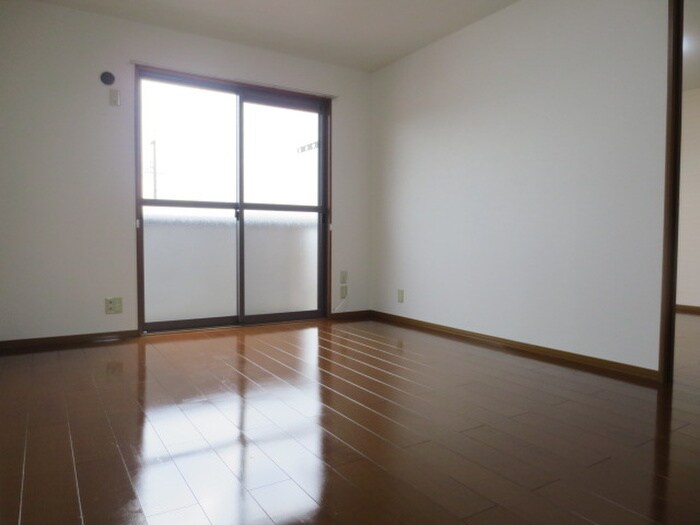 物件内観写真11　(居室)