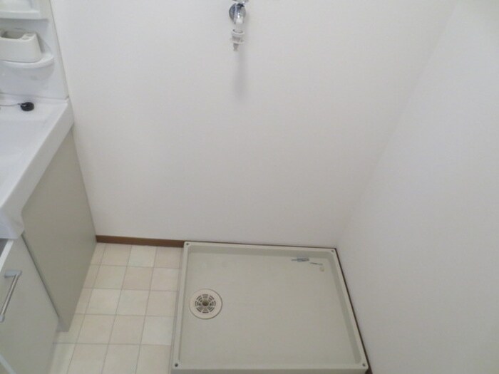 物件内観写真21　(洗濯機置場)