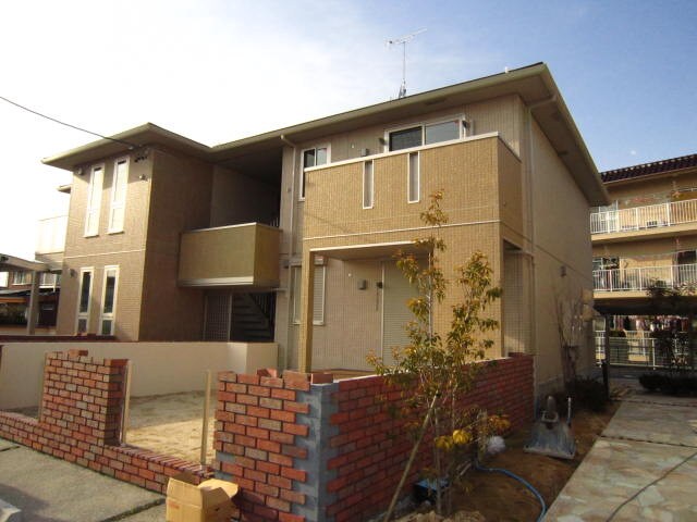 物件外観写真1　(外観写真)