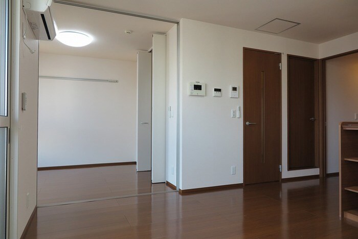 物件内観写真13　(居室)