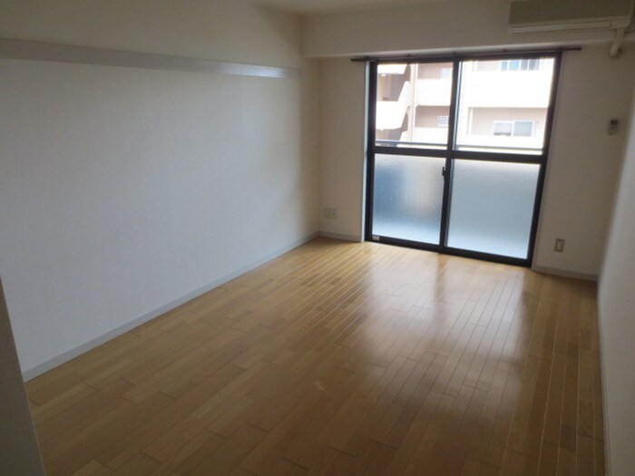 物件内観写真13　(居室)