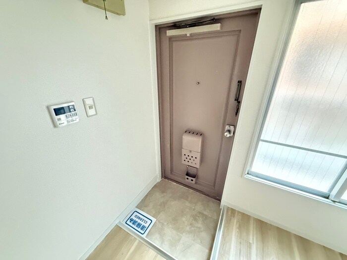 物件内観写真20　(玄関)