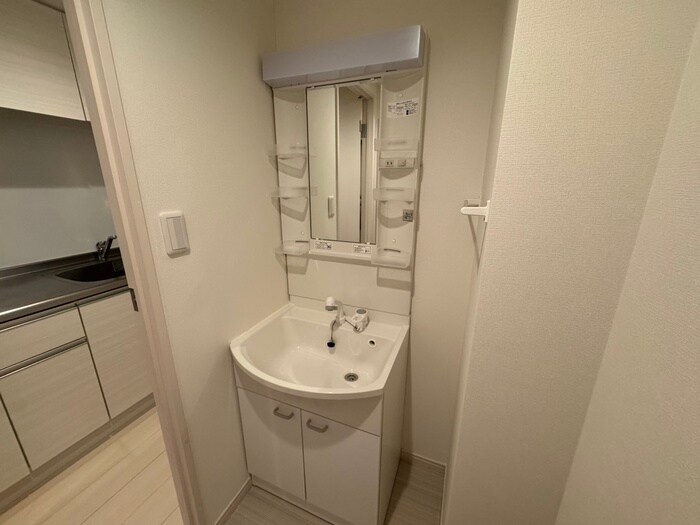 物件内観写真13　(洗面)