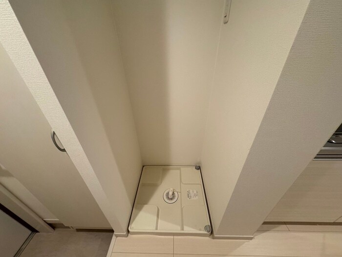物件内観写真14　(洗濯機置場)